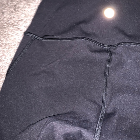 Lululemon Mesh Cut Out Wunder Unders - Picture 5 of 7